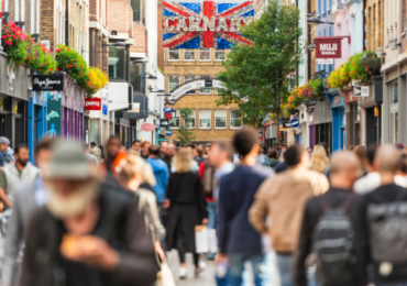 Living With Keloid Scars in London: How They Shape Confidence, Work, and Everyday Life